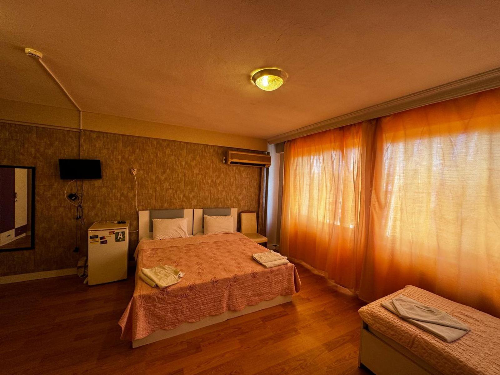Esen Otel Antalia Esterno foto
